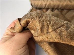 Acetat / viscose foer - grafisk mønster i intens flødekaramel